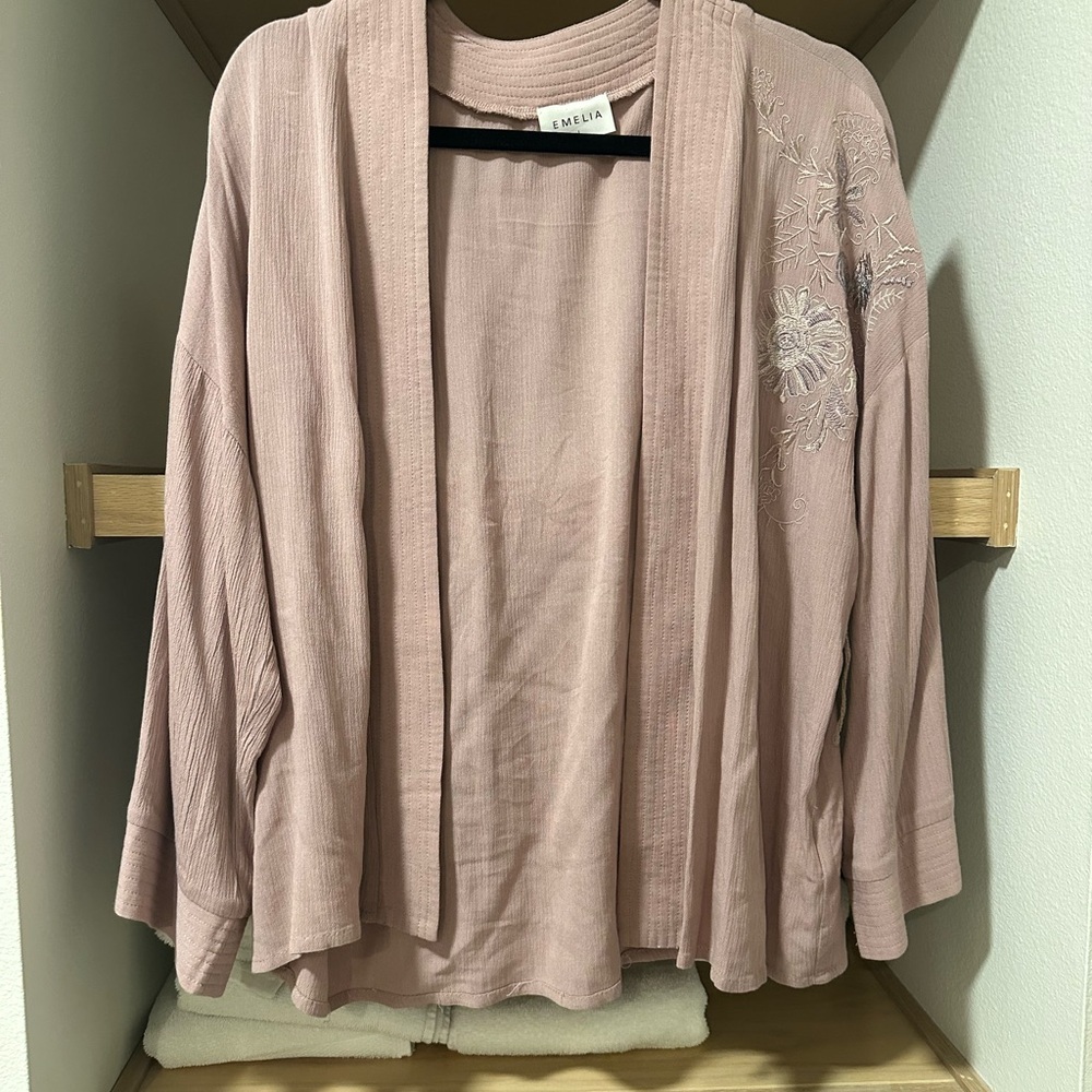 Mauve Kimono | Floral Details